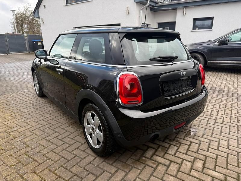 Gebraucht Mini ONE 75 PS (55 kW) 2016 Schwarz Kleinwagen
