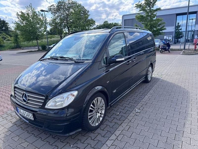 Schwarz Gebraucht 2008 Mercedes Viano Van / Kleinbus | 12.300 € (Fairer Preis) - Bild 1/4