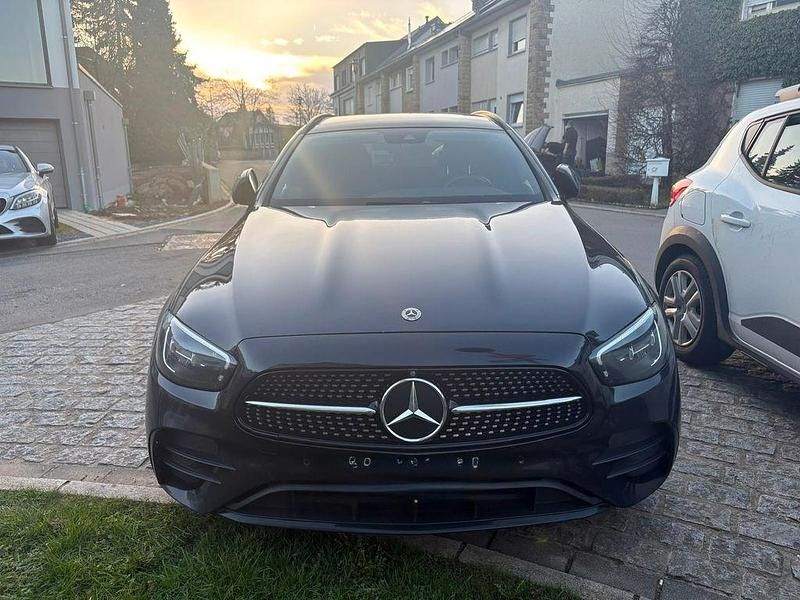 Gebraucht Mercedes E300 AMG 306 PS (225 kW) 2022 Kombi