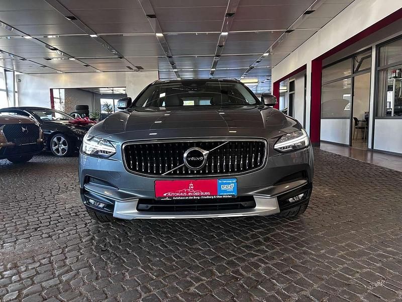 Gebraucht Volvo V90 190 PS (139 kW) 2017 Osmium grey / metallic Kombi