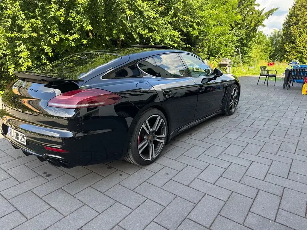 Gebraucht Porsche Panamera GTS 441 PS (324 kW) 2014 Schwarz Kleinwagen