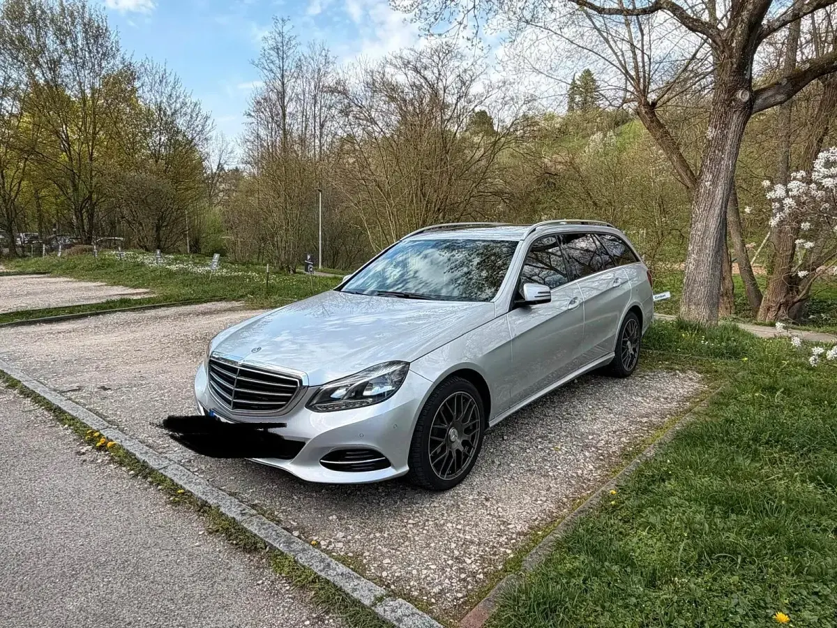Gebraucht Mercedes E220 170 PS (125 kW) 2016 Silber Kombi
