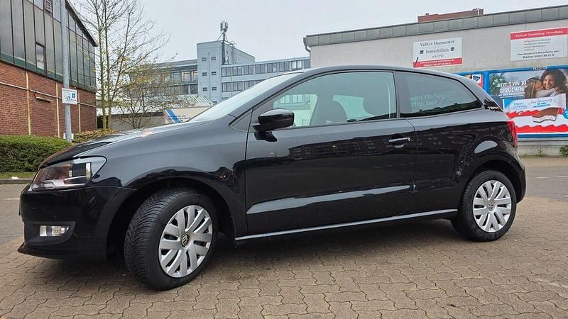 Schwarz Gebraucht 2010 VW Polo Trendline Kleinwagen | 6.999 € (Teuer) - Bild 1/4