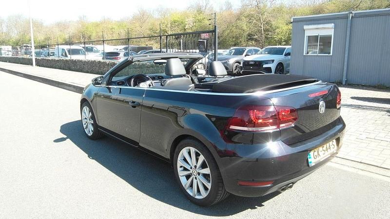 Gebraucht VW Golf Cabriolet Basis 150 PS (110 kW) 2015 Schwarz Cabrio