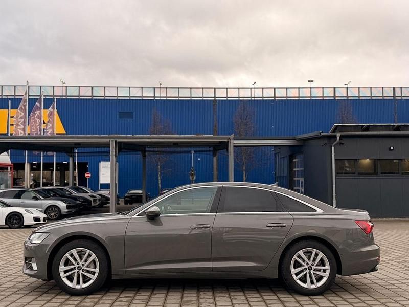 Gebraucht Audi A6 Sport 163 PS (119 kW) 2022 Chronosgrau Limousine