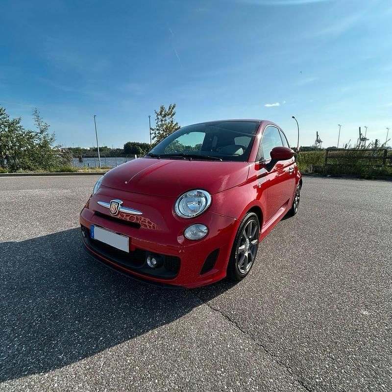 Rot Gebraucht 2015 Fiat 500 Abarth Coupé | 11.900 € (Fairer Preis) - Bild 1/4