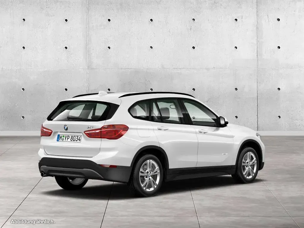 Używany BMW X1 Advantage 140 KM (102 kW) 2018 Biały SUV
