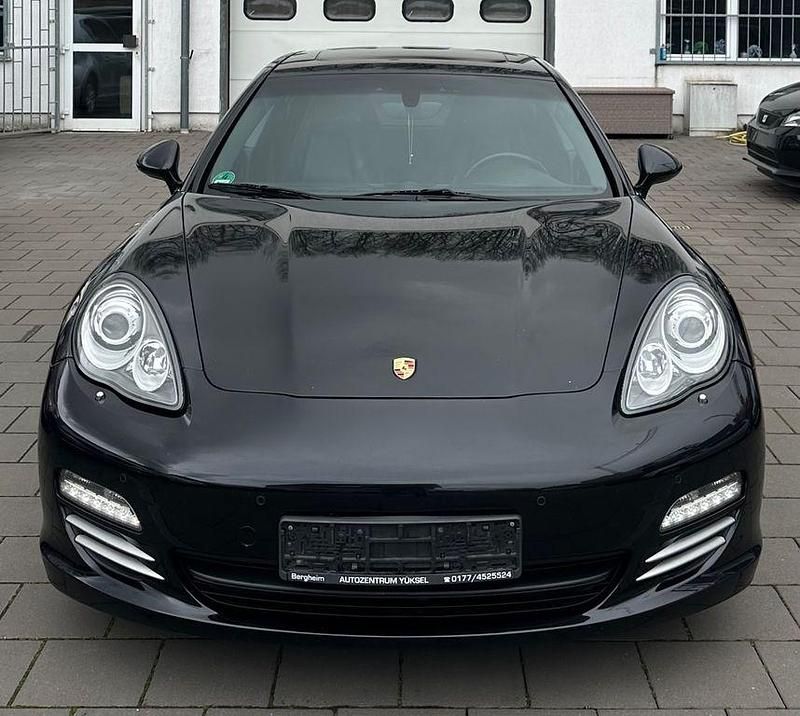 Gebraucht Porsche Panamera 4S 400 PS (294 kW) 2011 Schwarz Limousine