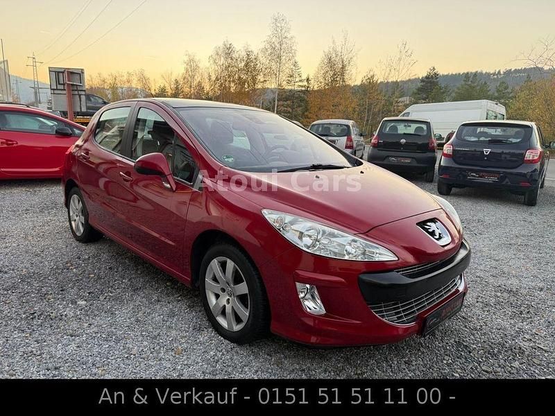 Gebraucht Peugeot 308 Platinum 150 PS (110 kW) 2011 Rot Limousine