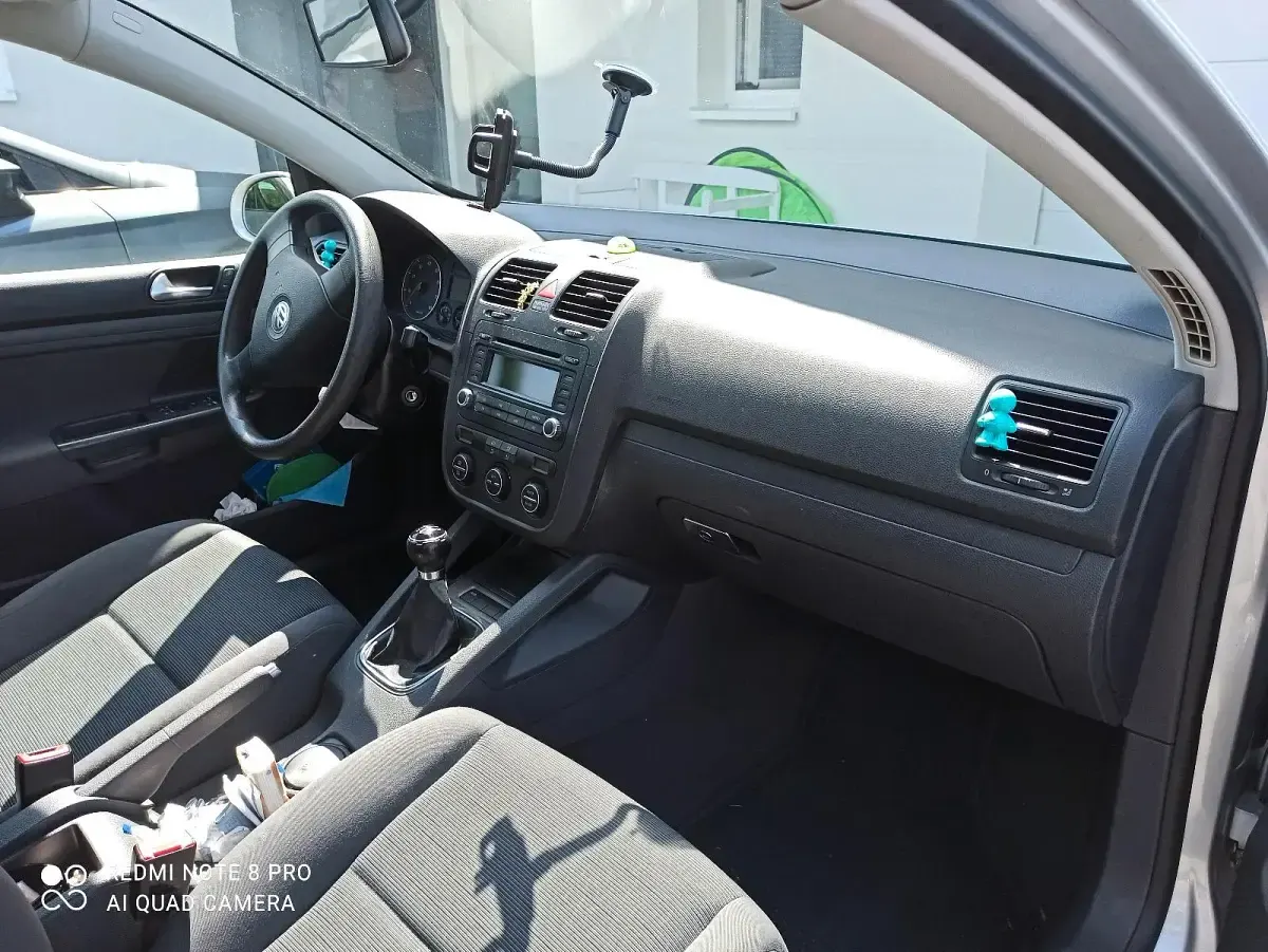 Gebraucht VW Golf V 101 PS (74 kW) 2005 Silber Kleinwagen