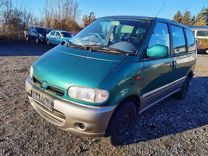 Grün Gebraucht 2000 Nissan Serena Van / Kleinbus | 2.200 € - Bild 1/4