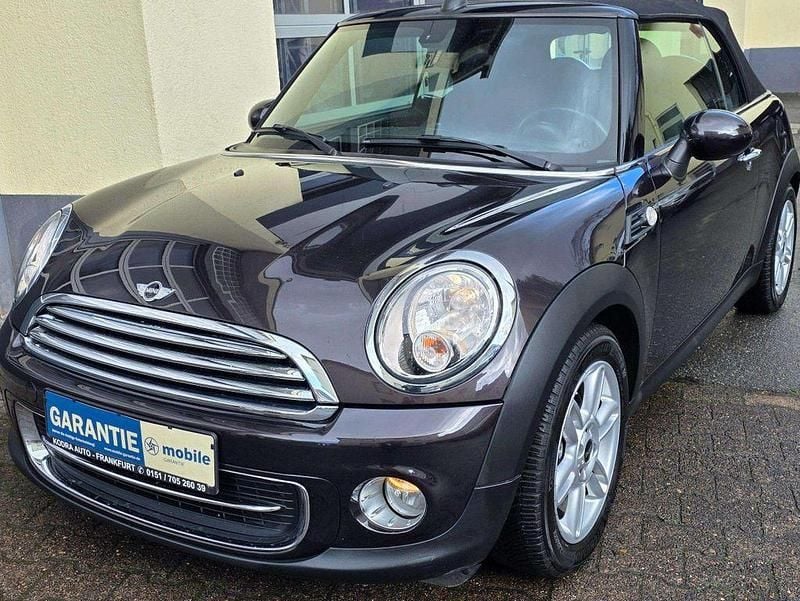 Gebraucht Mini Cooper Cabriolet 122 PS (89 kW) 2014 Iced chocolate metallic Cabrio