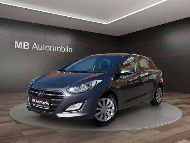 Gebraucht Hyundai i30 Trend 110 PS (80 kW) 2017 Limousine