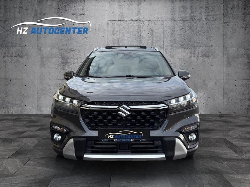 Gebraucht Suzuki SX4 129 PS (94 kW) 2022 Grau SUV