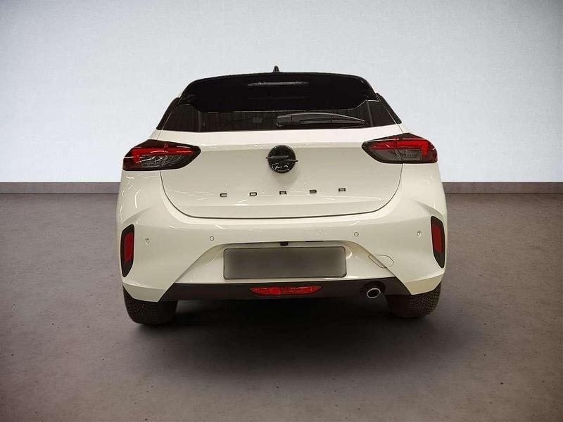 Używany Opel Corsa 101 KM (74 kW) 2024 Biały Hatchback