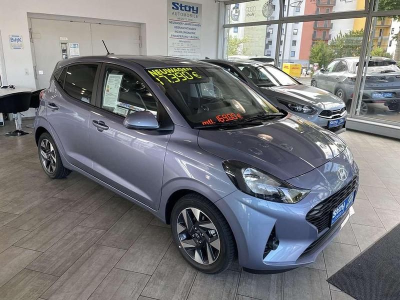 Blau meta blue Neu 2025 Hyundai i10 Kleinwagen | 17.390 € (Fairer Preis) - Bild 1/4