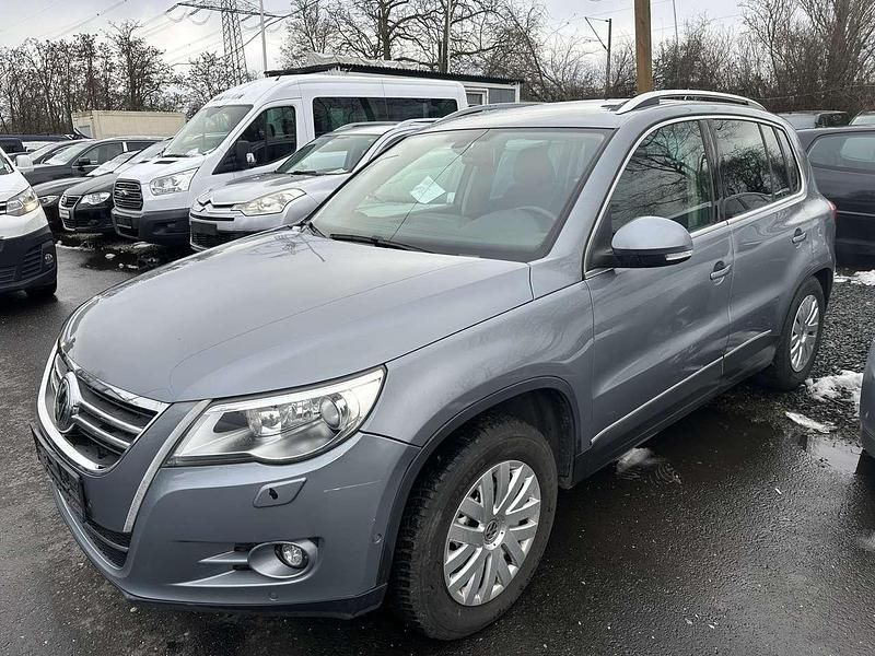 Gebraucht VW Tiguan 140 PS (102 kW) 2009 Mountain grey metallic SUV