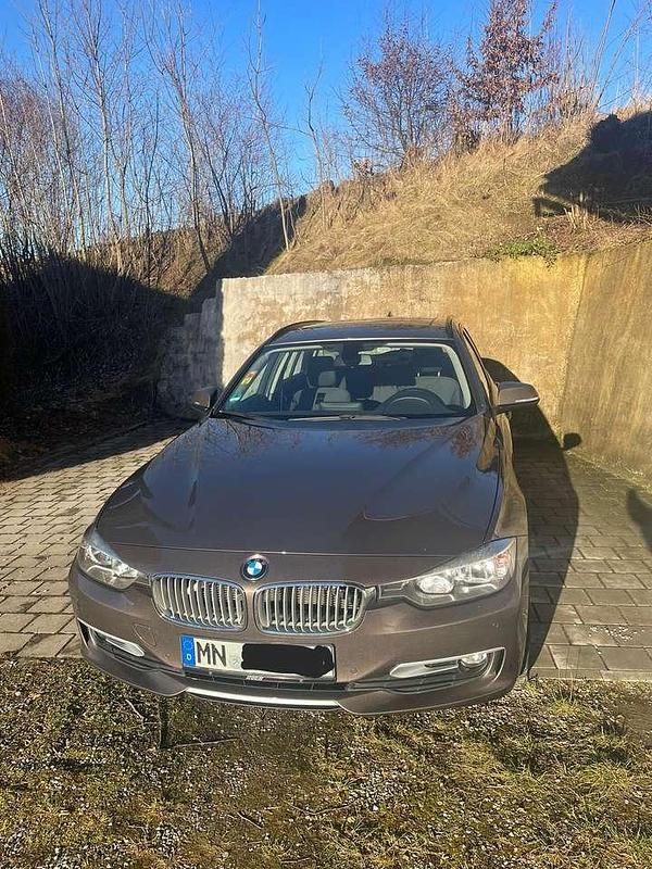 Gebraucht BMW 320 Sport Line 184 PS (135 kW) 2012 Braun Kombi