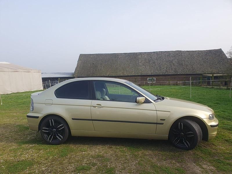 Gebraucht BMW 316 116 PS (85 kW) 2003 Grün Coupé