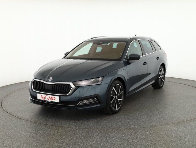 Grau Gebraucht 2021 Skoda Octavia Kombi | 25.950 € (Etwas zu teuer) - Bild 1/4