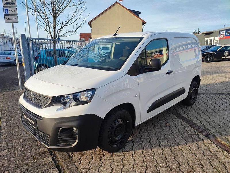 Weiß Gebraucht 2020 Peugeot Partner Premium Van | 14.950 € (Fairer Preis) - Bild 1/4