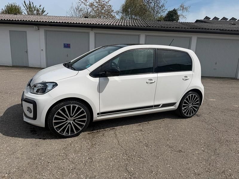 Używany VW up! 90 KM (66 kW) 2016 Biały Hatchback
