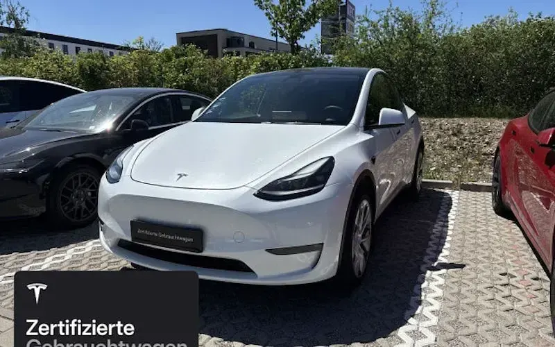 Gebraucht Tesla Model Y 273 kW (372 PS) 2023 Weiß SUV