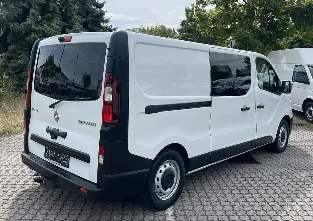 Gebraucht Renault Trafic 145 PS (106 kW) 2021 Weiß Van / Kleinbus