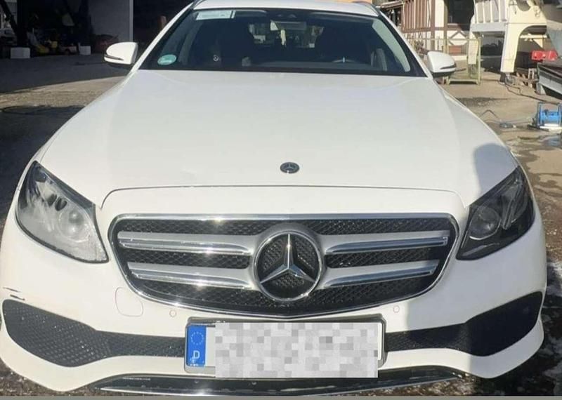 Gebraucht Mercedes E200 150 PS (110 kW) 2017 Weiß Kombi