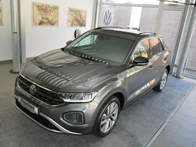 Usata VW T-Roc Life 150 CV (110 kW) 2025 Grigio SUV