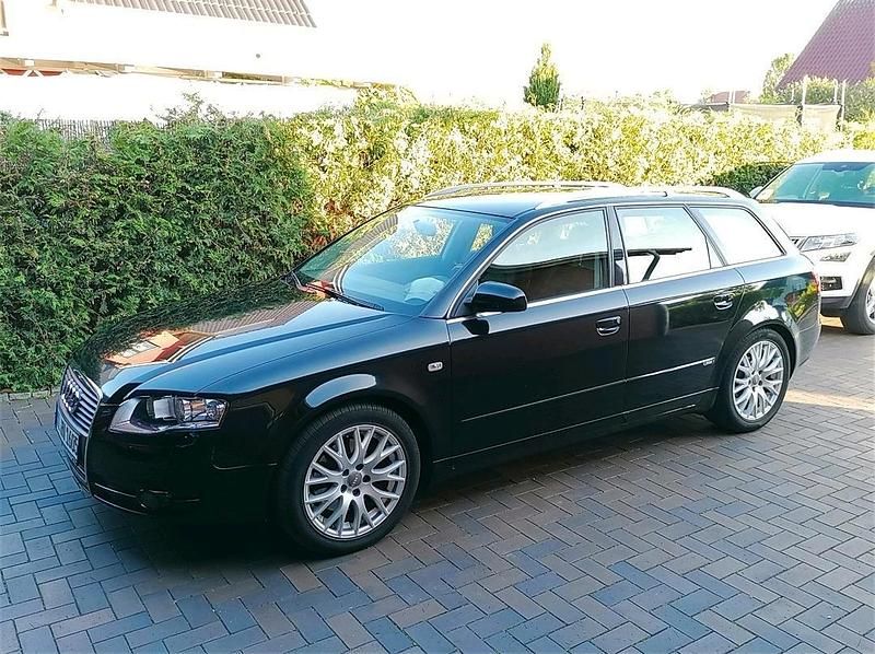 Schwarz Gebraucht 2007 Audi A4 S-Line Kombi | 2.100 € (Guter Preis) - Bild 1/4