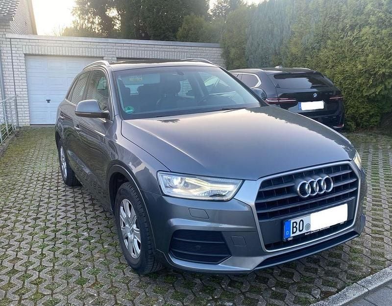 Gebraucht Audi Q3 Sport 150 PS (110 kW) 2016 Grau SUV