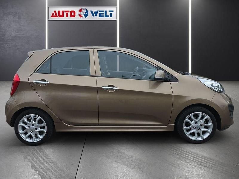 Gebraucht Kia Picanto Attract 69 PS (50 kW) 2014 Braun Kleinwagen