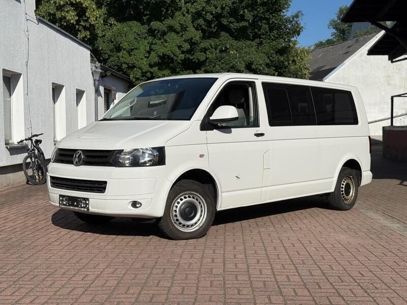 Weiß Gebraucht 2015 VW T5 Van | 10.999 € (Teuer) - Bild 1/4