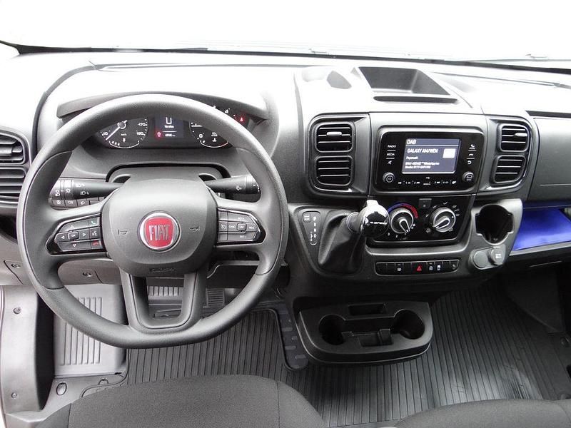 Gebraucht Fiat Ducato 140 PS (102 kW) 2024 Weiß Van