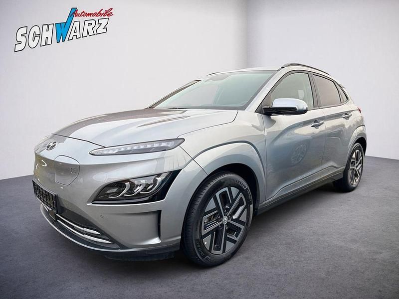 Gebraucht Hyundai Kona Advantage 100 kW (136 PS) 2023 Silber SUV