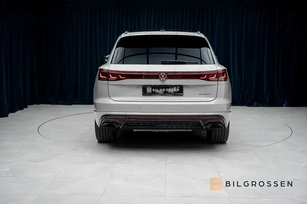 Gebraucht VW Touareg R 462 PS (339 kW) 2025 Beige SUV