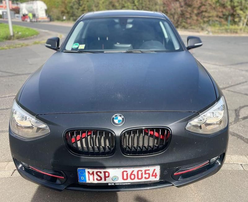 Blau Gebraucht 2013 BMW 125 Performance Kleinwagen | 8.600 € (Fairer Preis) - Bild 1/4