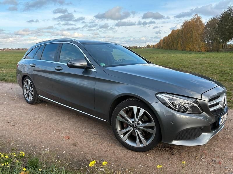 Gebraucht Mercedes C250 AMG 211 PS (155 kW) 2017 Grau Kombi