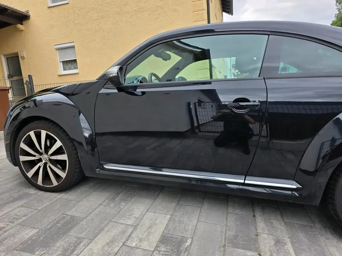 Gebraucht VW Beetle 200 PS (147 kW) 2011 Schwarz Kleinwagen