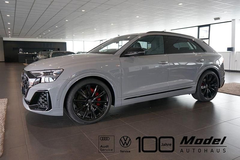 Nardograu Neu 2025 Audi Q8 Sport SUV | 125.900 € - Bild 1/4