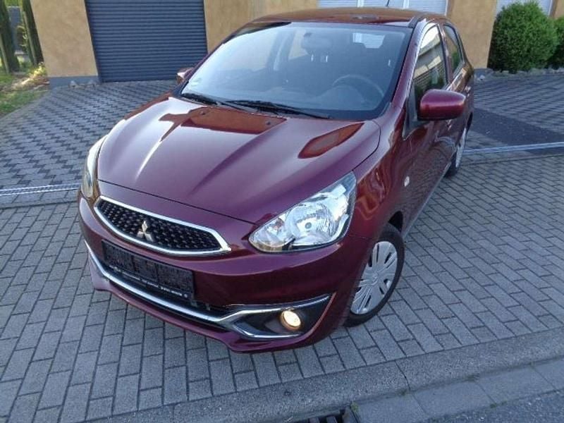 Rot Gebraucht 2017 Mitsubishi Space Star Diamant Edition Limousine | 4.000 € (Superpreis) - Bild 1/4