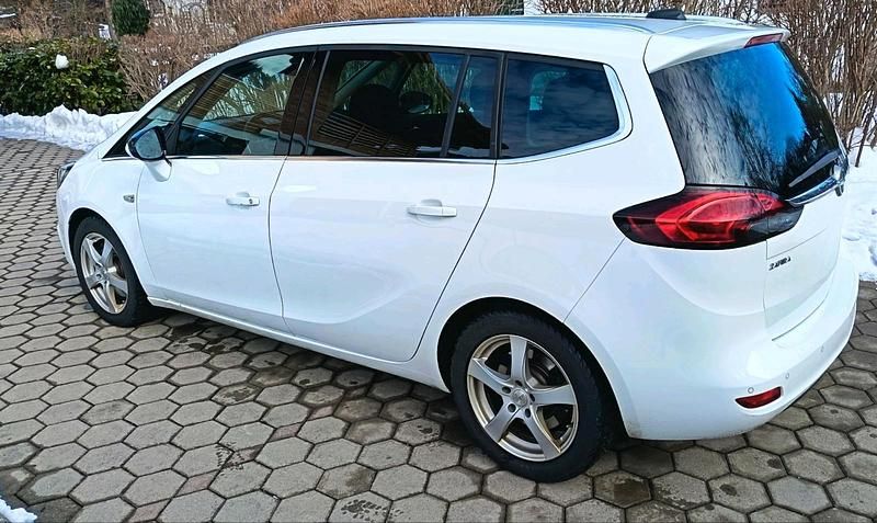 Gebraucht Opel Zafira 170 PS (125 kW) 2018 Weiß Van / Kleinbus