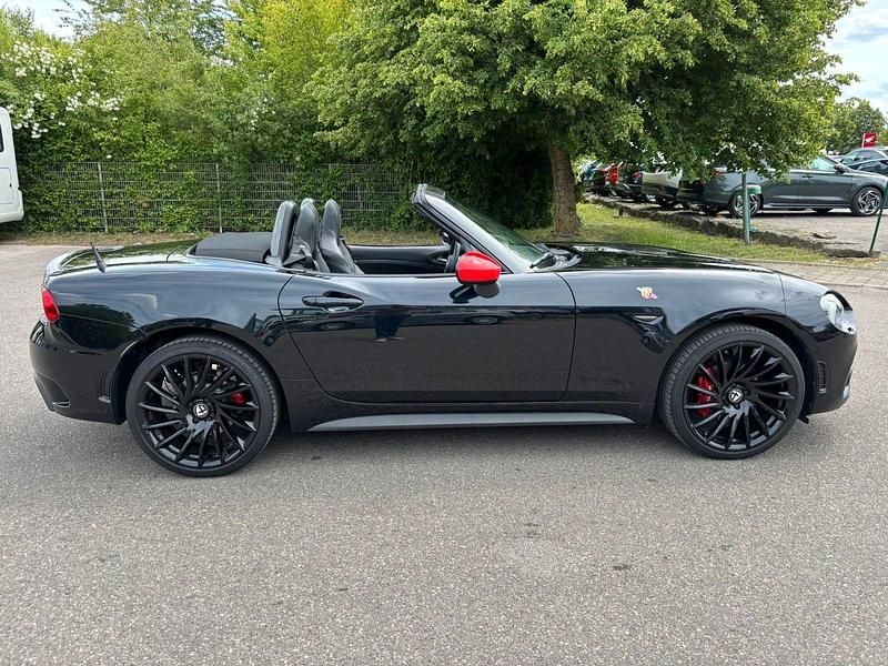Second-hand Abarth 124 Spider 170 CP (125 kW) 2017 Negru Cabrio