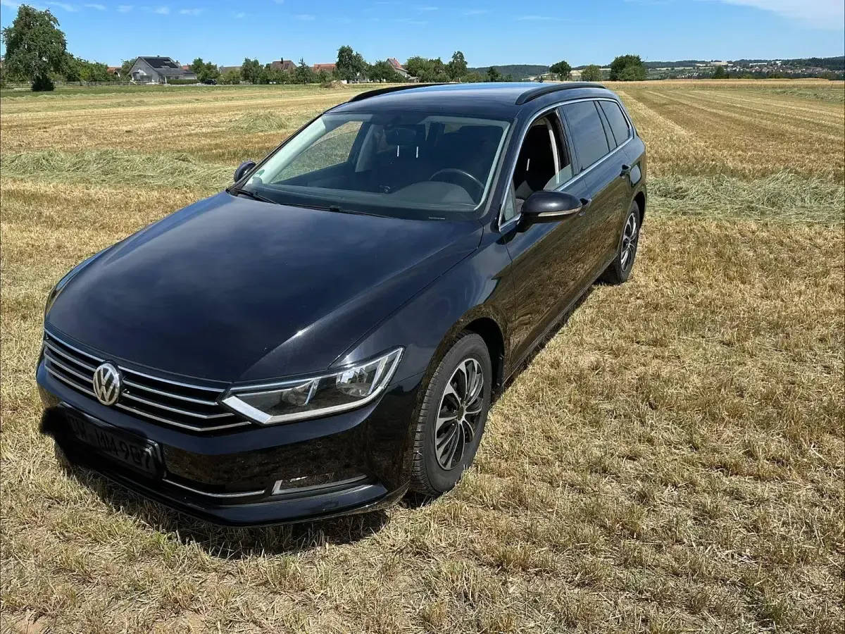 Gebraucht VW Passat Comfortline 150 PS (110 kW) 2017 Schwarz Kombi