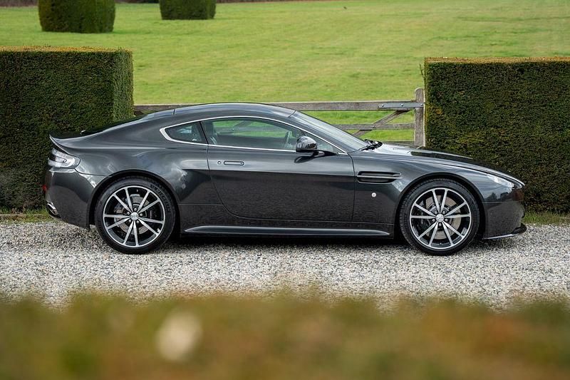 Gebraucht Aston Martin V8 Vantage 435 PS (319 kW) 2015 Grau