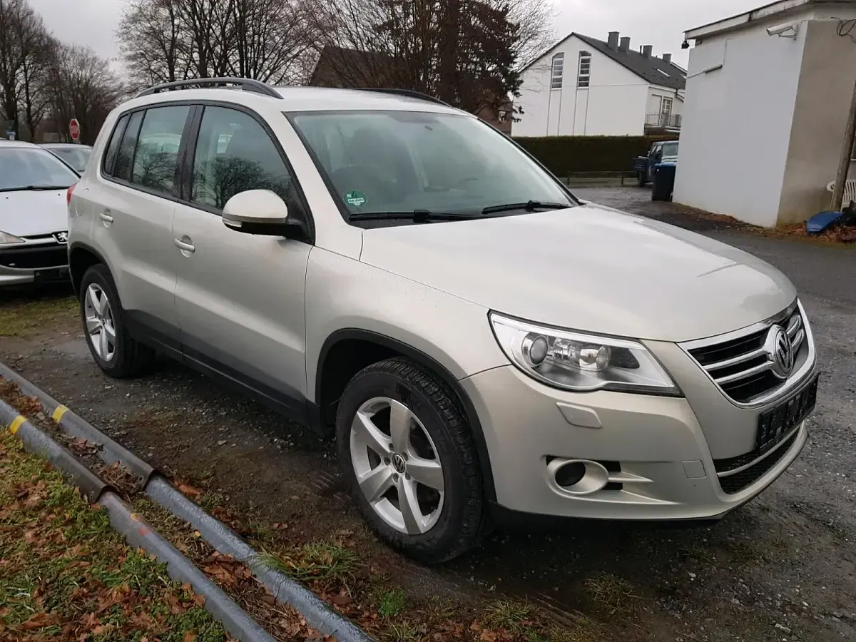 Gebraucht VW Tiguan Sport 170 PS (125 kW) 2010 Silber SUV