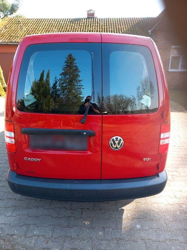 Gebraucht VW Caddy Maxi 102 PS (75 kW) 2015 Rot Van / Kleinbus
