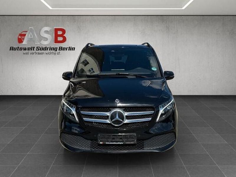 Gebraucht Mercedes V300 237 PS (174 kW) 2024 Schwarz Van / Kleinbus
