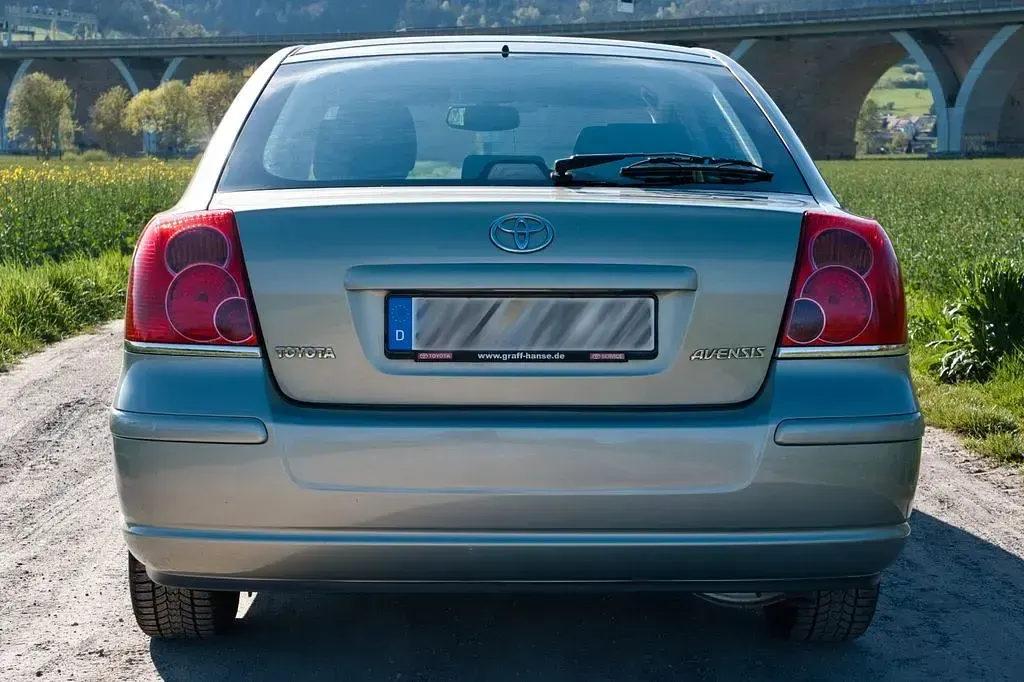 Gebraucht Toyota Avensis 129 PS (94 kW) 2006 Grün Limousine